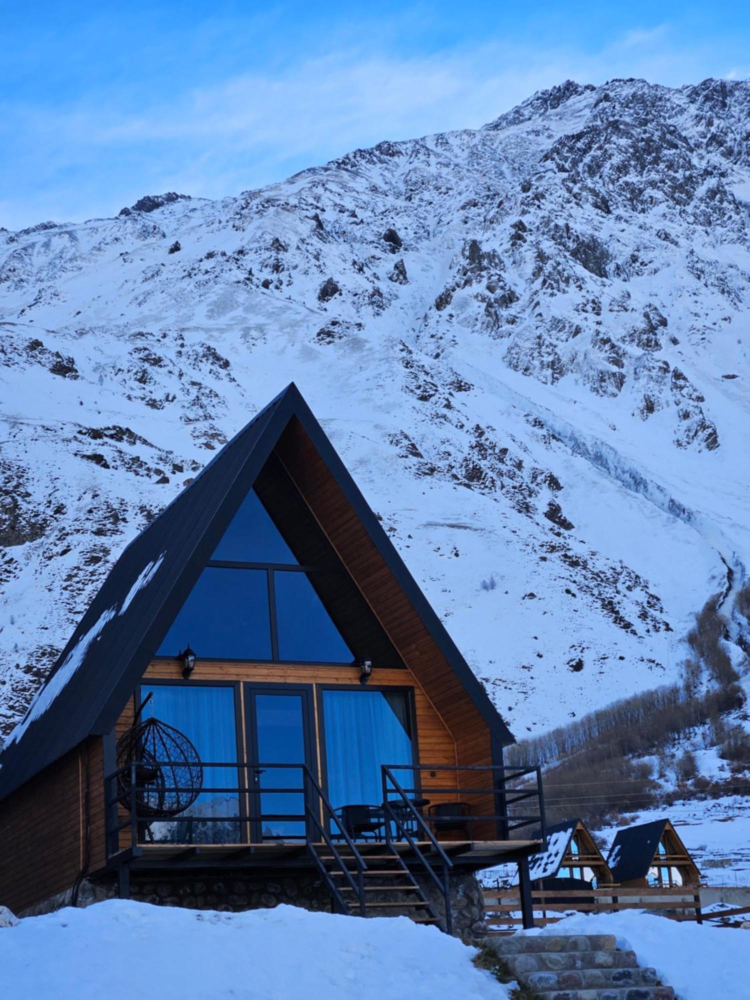 Misty Rocks Kazbegi Apartment Ngoại thất bức ảnh